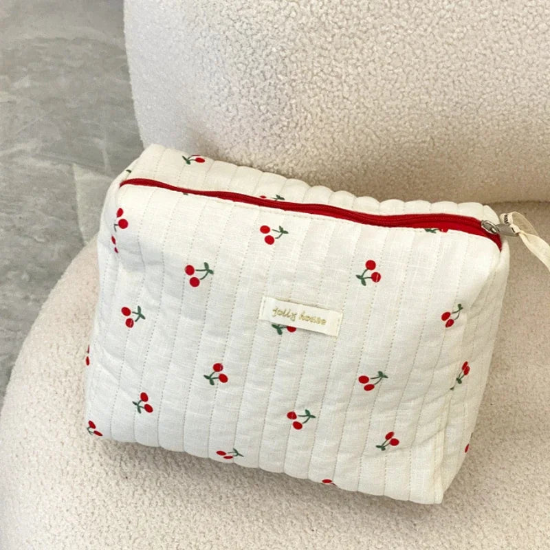 Quilted Cotton Ladies Travel Storage Bag Retro Cherry Women's Cosmetic Bags Cute Design Girls Pencil Case Makeup Bag Handbags