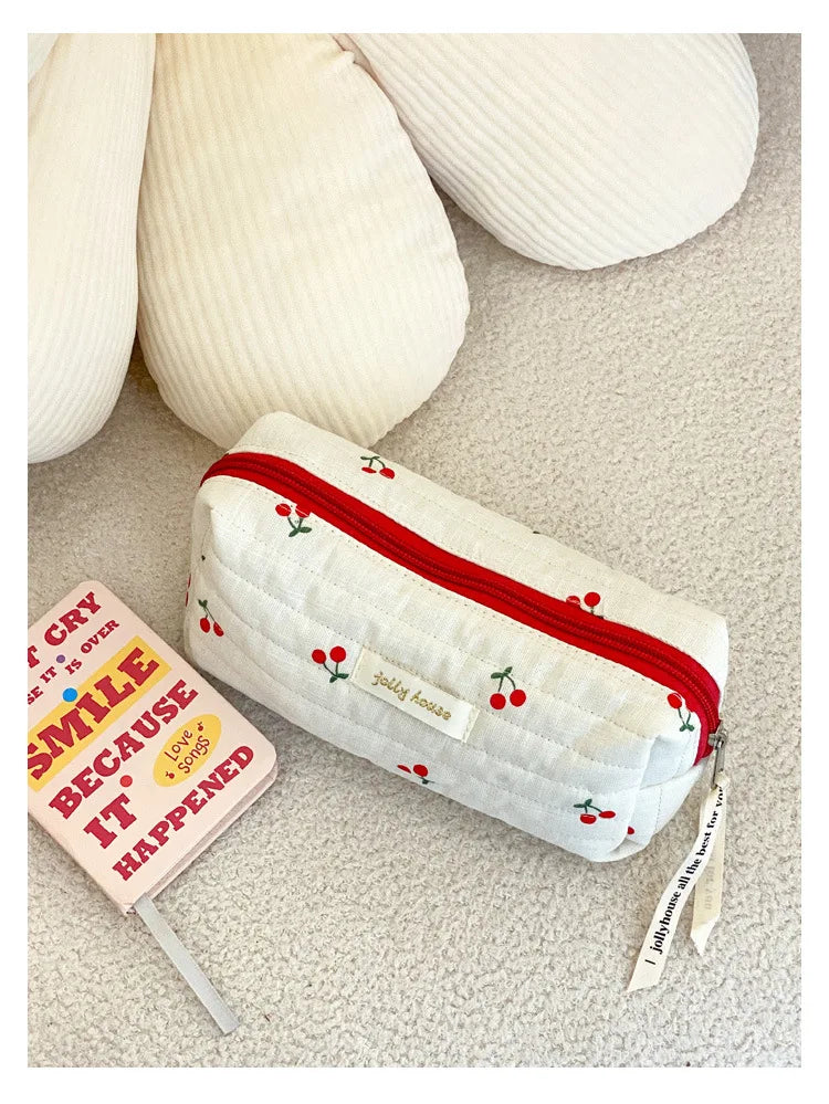 Quilted Cotton Ladies Travel Storage Bag Retro Cherry Women's Cosmetic Bags Cute Design Girls Pencil Case Makeup Bag Handbags