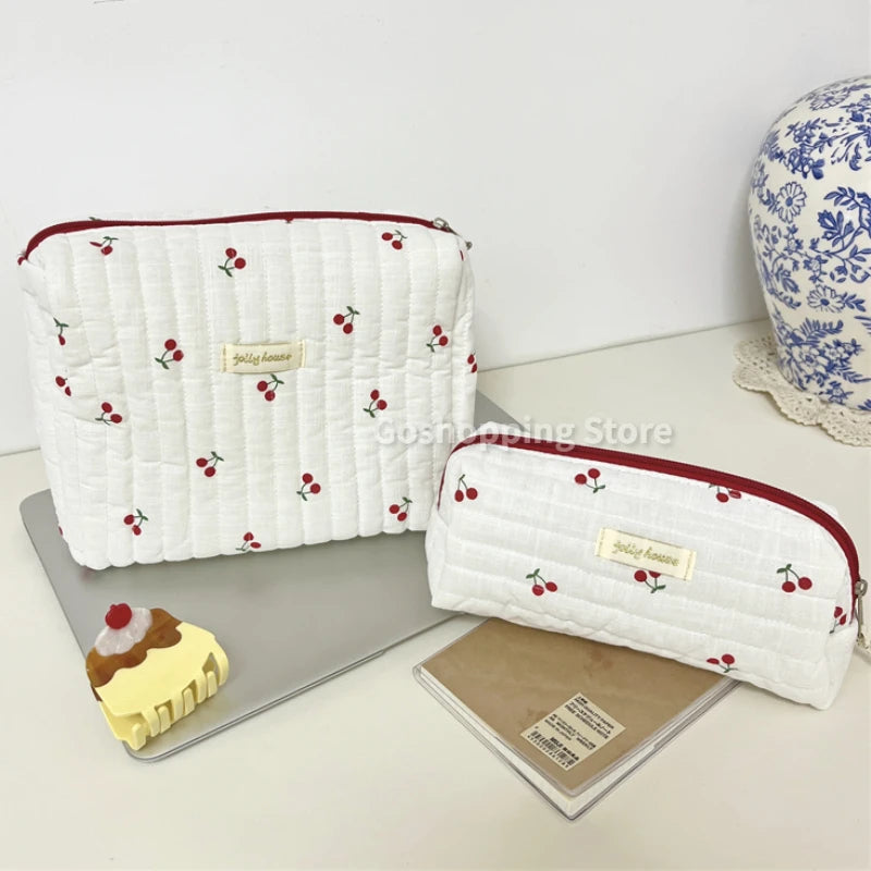 Quilted Cotton Ladies Travel Storage Bag Retro Cherry Women's Cosmetic Bags Cute Design Girls Pencil Case Makeup Bag Handbags